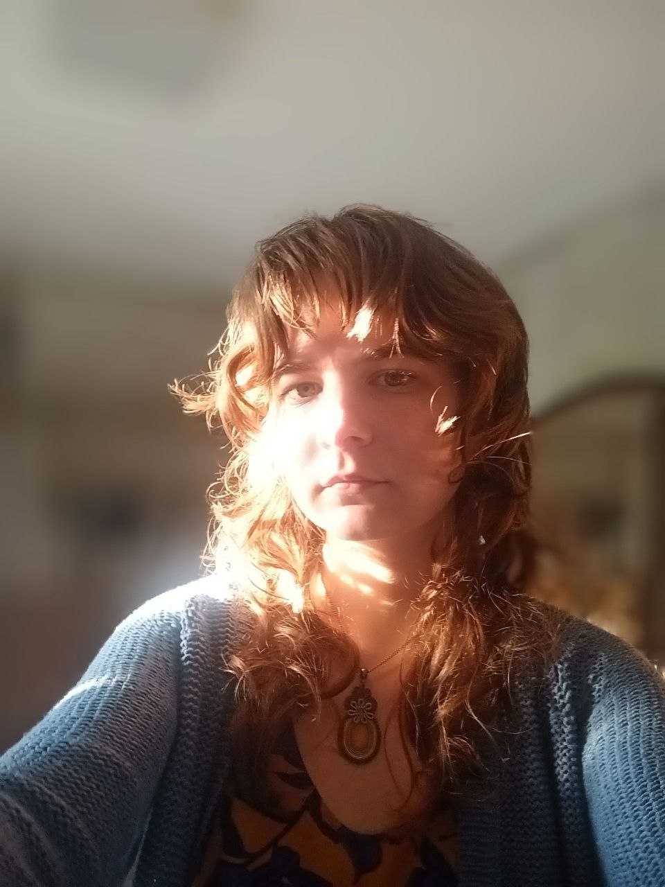 Zdjęcie do biogramu na stronie Internetowej Galerii Wiele Sztuki młodej poznańskiej malarki Bożeny Paluch. 