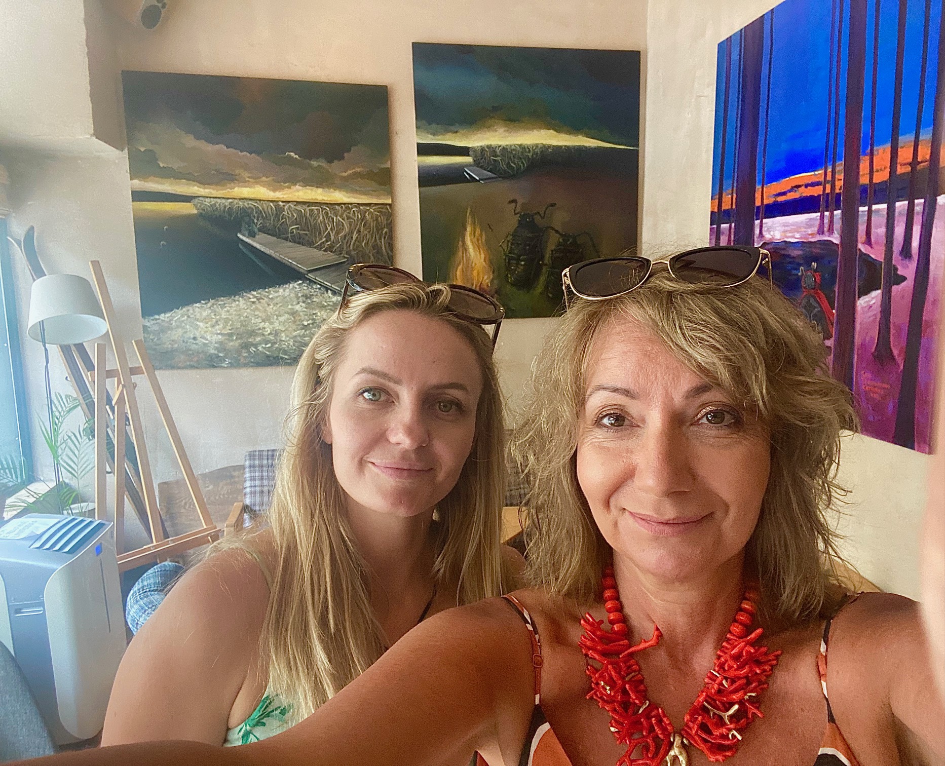 Zdjęcie profilowe artystki Katarzyny Bąkowskiej-Roszkowskiej do biogramu artystki na stronie Galerii Wiele Sztuki 