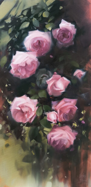 Galeria Wiele Sztuki prezentuje obraz olejny Kariny Jaźwińskiej „Różany zakątek” (2023). Kompozycja wertykalna (pionowa) o wymiarach 100x50 cm, przedstawiająca pnące się róże w odcieniach intensywnego i pudrowego różu. Widoczne zdecydowane pociągnięcia pędzla podkreślające fakturę płatków.