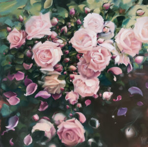 Galeria Wiele Sztuki prezentuje piękny obraz olejny Kariny Jaźwińskiej „Szumiący ogród” (2023). Kompozycja o wymiarach 100x100 cm, przedstawiająca gęsty krzew róż w odcieniach różu i bieli na ciemnym, zielono-brązowym tle.